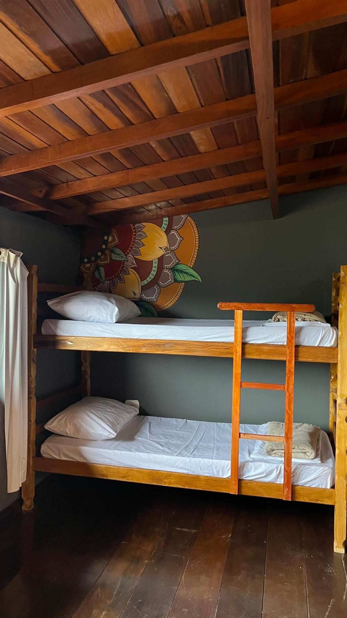 Hostel Embauba Параті Екстер'єр фото